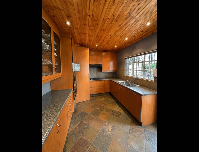 3 BEDROOM HOUSE FOR SALE IN HENLEY ON KLIP
